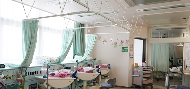 病院のNICUの写真
