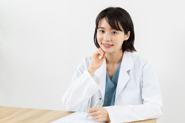 笑顔の女性